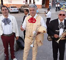Mariachis - the older generation - la generacion mas vieja by Bernhard Matejka