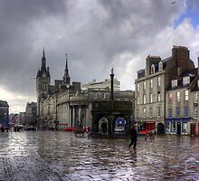 Aberdeen in the rain by Tom Gomez