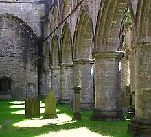 Dunkeld Cathedral by lezvee