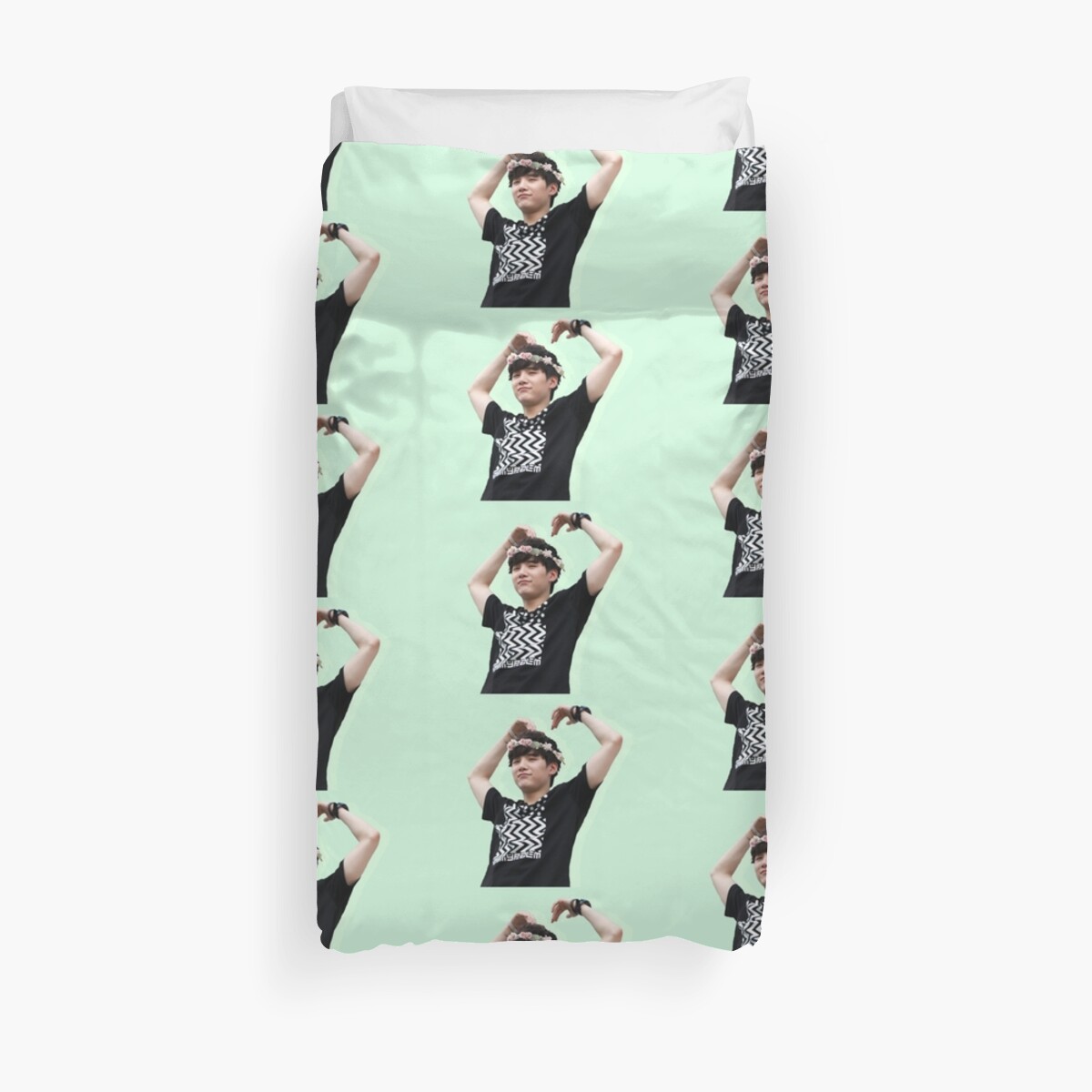 "BTS - Suga" Duvet Covers by Satanscookiecat | Redbubble