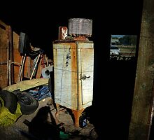 1919 refrigerator....Frigedaire by trueblvr