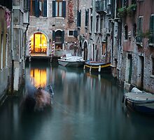 Venezie di notte by Michael Mancini