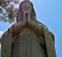 Praying Madonna by meadaura