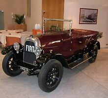 1925 Fiat at Torpedo Restaurant, Turin, Italy by chord0