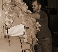 The presser at work by Frewsellet