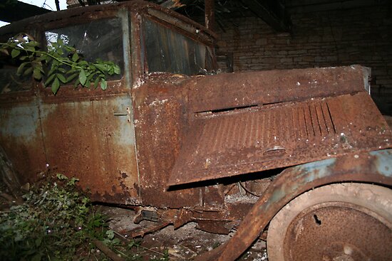 Rusty Car by Pamela Jayne Smith