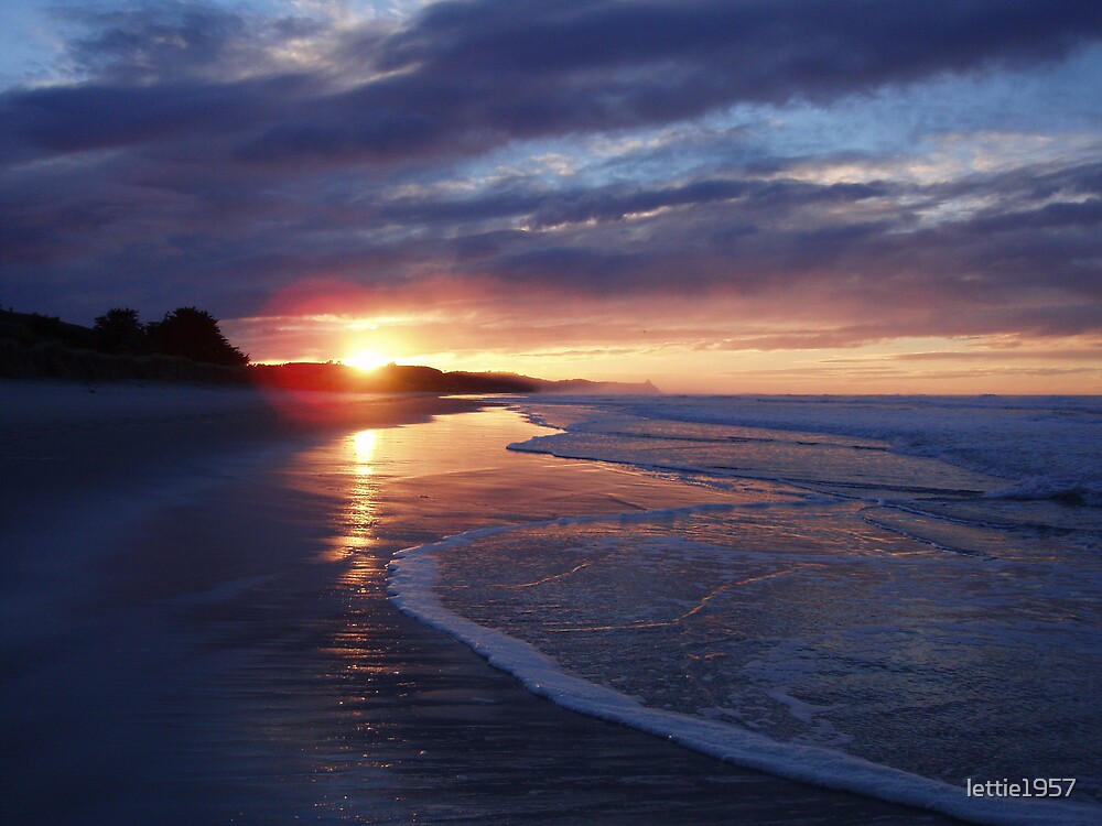 "Sunrise at Ocean View Beach Near Dunedin" by lettie1957 Redbubble