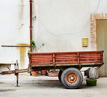 trailer nit-107 by Raymond Capozzi