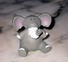 Poor little best friend... by Hélène David-Cuny