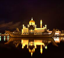 Omar Ali Saifuddin Mosque - Night View Brunei Darussalam - Bandar Seri Bagwan by Trishy