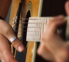 Strum by MichaelCouacaud