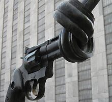 Twisted Gun Non Violence by jenniezoso