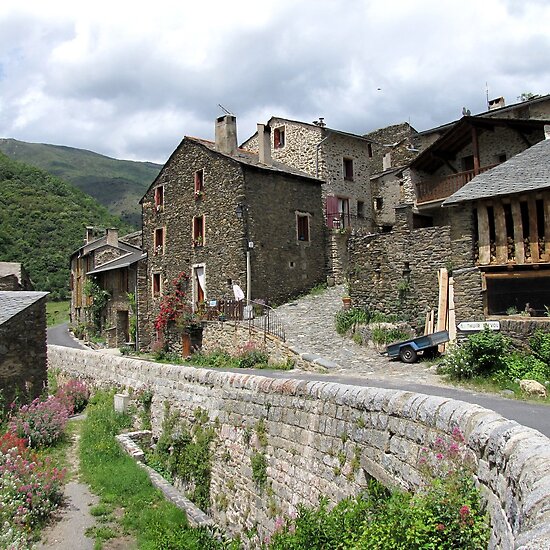 pics of houses in france. France Nohedes Village Houses