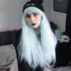 LiviByTheBook
