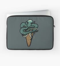 Octopus Cream Laptop Sleeve
