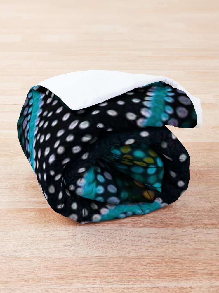 Alternate view of Black cockatoo- blue dreaming Comforter