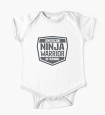Body de manga corta American Ninja Warrior en entrenamiento