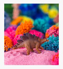 Lámina fotográfica Dino en un planeta alienígena