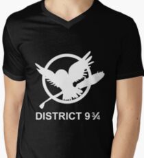 District 9 3/4 Men's V-Neck T-Shirt