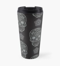 Skull Tag des Toten Todes Muerte Maske Knochen Kopf schwarz weiß. Geheimnis calavera Halloween-Verzierung dia de Los Muertos. Einheimisches traditionelles mexikanisches nahtloses Muster Thermobecher