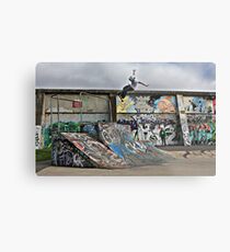 Tuck Air At Royal Metal Print