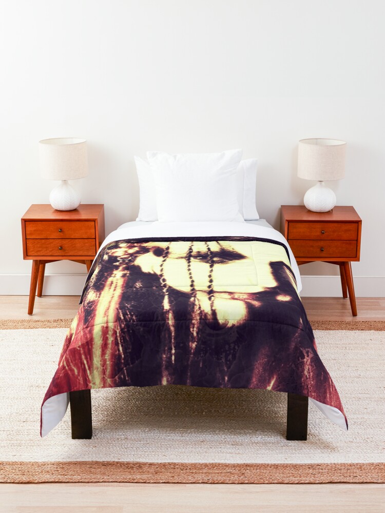 Alternate view of demon lady Comforter