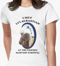 Lil Sebastian Tailliertes T-Shirt für Frauen