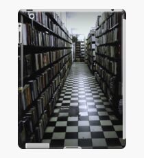 Vastanarada iPad Case/Skin