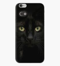 Black on Black.. iPhone-Hülle & Cover