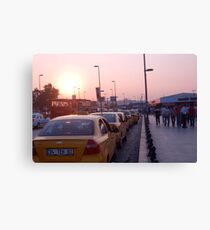 Taxi que in Istanbul Canvas Print