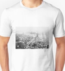 Camiseta unisex Vintage Brooklyn and Manhattan Bridge Photograph