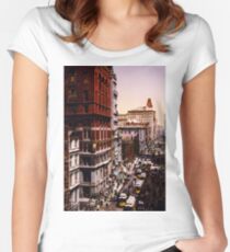 Camiseta entallada de cuello redondo Vintage Broadway NYC Photo-Print (1900)