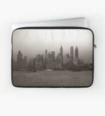 Funda para portátil Vintage New York City Skyline Photograph (1941)