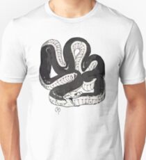 Chloes Schlangenhemd - Episode 5 Slim Fit T-Shirt