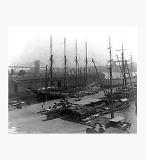 Lámina fotográfica Vintage Ships at Dock NYC Photograph (1908)