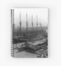 Cuaderno de espiral Vintage Ships at Dock NYC Photograph (1908)