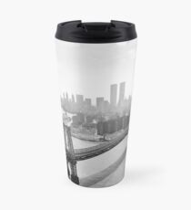 Taza de viaje Photograph of NYC and The Williamsburg Bridge
