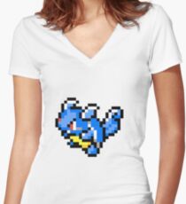 wartortle Women's Fitted V-Neck T-Shirt