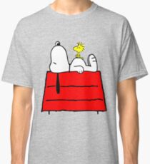Snoopy chill out Classic T-Shirt