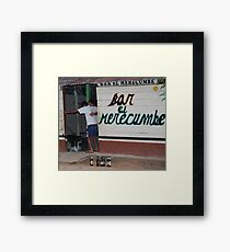 Ciudad borracho Framed Print