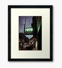 Foto Framed Print