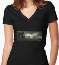 Bates Motel Women's Fitted V-Neck T-Shirt
