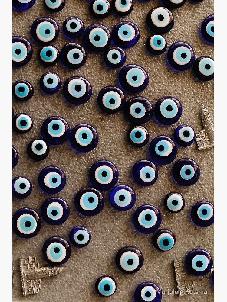With so many eyes it's hard to focus by marjoleink