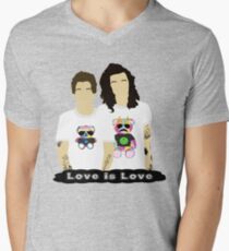 Larry 3 Men's V-Neck T-Shirt