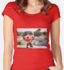 Beat it Women's Fitted Scoop T-Shirt