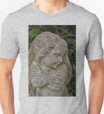 It Ain't 'Arf Cold 'Ere! Unisex T-Shirt