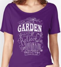 AWESOME GARDENING T SHIRT Women's Relaxed Fit T-Shirt