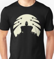 The Giant and the moon. Unisex T-Shirt