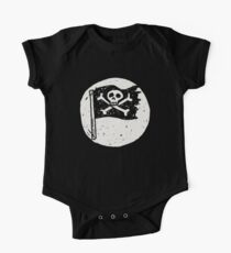 Kid Pirate skull on da moon One Piece - Short Sleeve