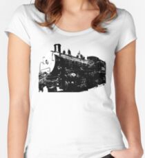 Train Women's Fitted Scoop T-Shirt